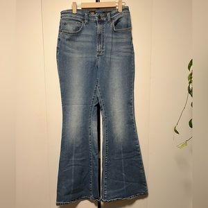 EUC Lee Jeans High Rise Flare Size 30